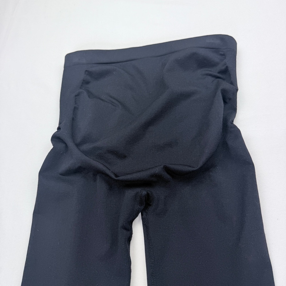 Women's Maternity Black Capri Leggings - Tummy support (2 pair) - Picture 6 of 9